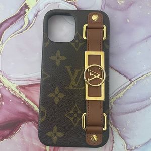 Louis Vuitton dauphine iphone bumber monogram canvas iphone 12/12pro